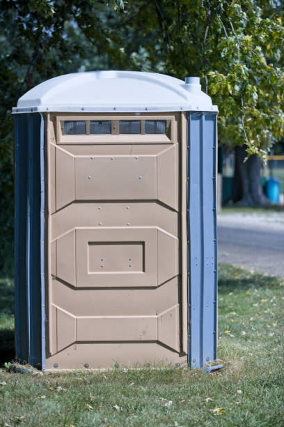 Portable Toilet Options We Offer in Daleville, AL